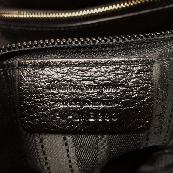 Salvatore Ferragamo Betulla Black Leather Tote Bag - Picture 6 of 8